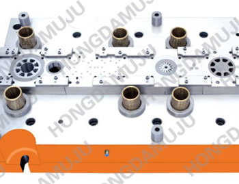 HD010X單列級進模