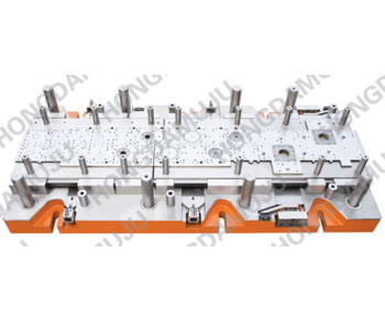 HD070S雙列級進模