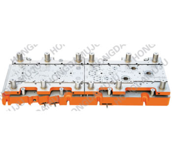 HD072S三列級進模