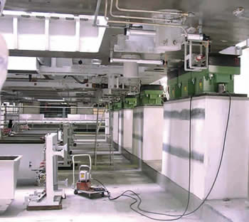 采用了隔而固隔振器的德國(guó)通用歐寶（GM-OPEL）轎車生產(chǎn)線整潔明亮的地下室