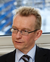 Peter JostʿΉC-O(sh)ϯI\һ